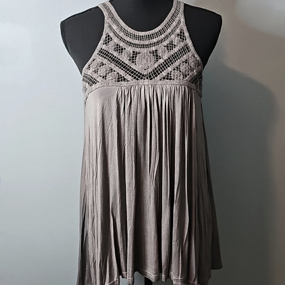 #8 NWT POL Sleeveless Top ~ Grey ~ Crochet ~ Small ~ 19 1/2" P2P